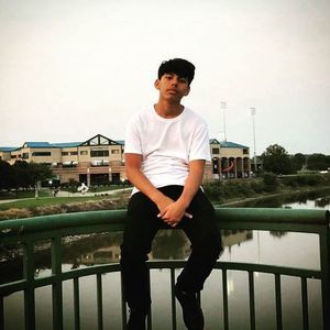 Meet your Posher, Carlos